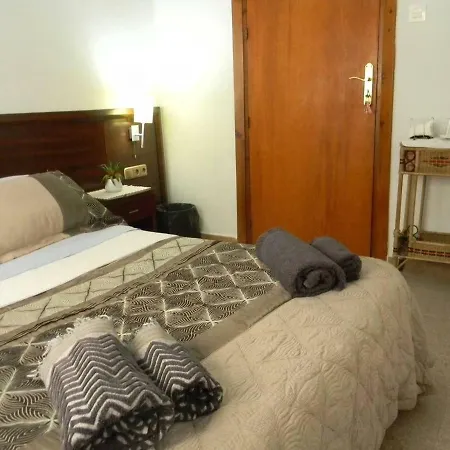 Casa Adela Homestay *