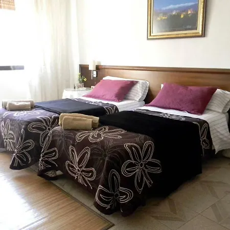 Casa Adela Homestay *